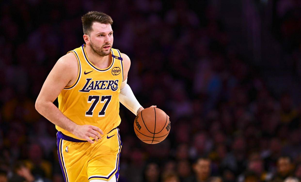 壹号娱乐登录入口东契奇连续十五场比赛得分超过战术调整，尤文图斯挑战极限！(东契奇50佳球)