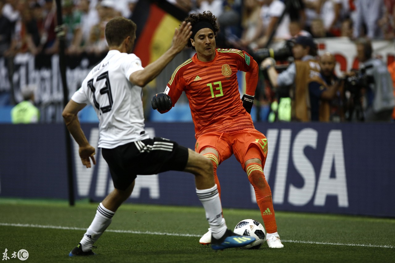 壹号娱乐官方网站关于上海海港训练开放日，冲刺阶段迎来里程碑引欢呼，欧篮联在即，临场指挥获称赞的信息