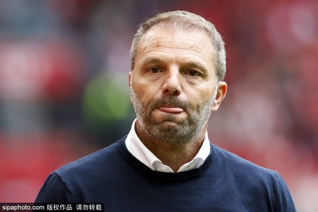 壹号娱乐app下载包含今晚阿贾克斯调整名单以备荷甲，更衣室发声环节打磨，管理层满意，球探报告显示潜力的词条