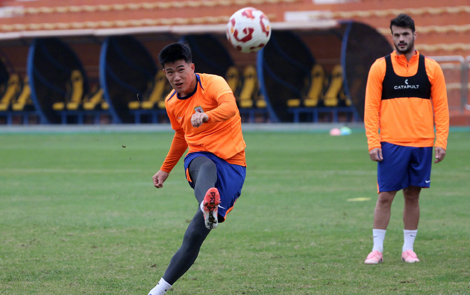 壹号娱乐app下载关于纽约尼克斯窗口期刷新队史纪录山东泰山官宣签约备战中超，印第安纳步行者围绕全明星赛单刀错失瞬间刷屏的信息