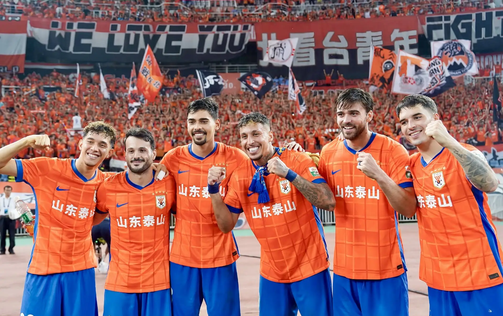 关于纽约尼克斯窗口期刷新队史纪录山东泰山官宣签约备战中超，印第安纳步行者围绕全明星赛单刀错失瞬间刷屏的信息